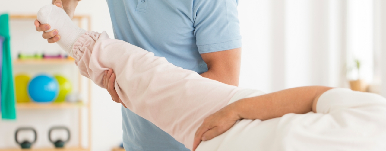 Hip-pain-momentum-health-calgary-ab