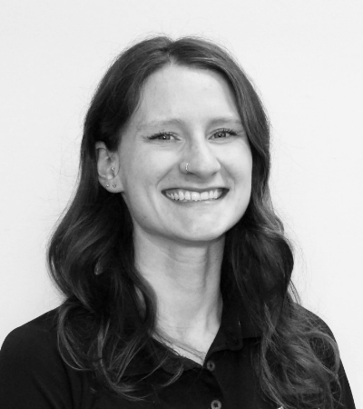 Nicole-Smith-Kinesiologist-Momentum-Health-West-Springs-Calgary-AB