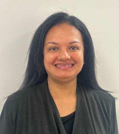 Shabniz-Sull-Office-Administrator-Momentum-Health-Creekside-Calgary-AB