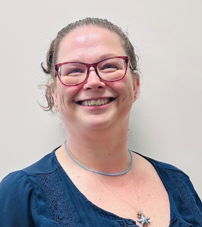 Tracey-Wilkinson-Office-Administrator-Momentum-Health-Westbrook-Calgary-AB