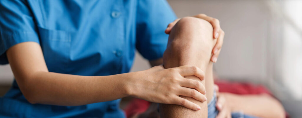 Unlocking the Physiotherapy Benefits for Knee Pain Management